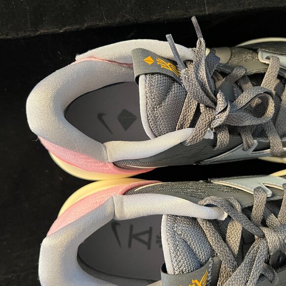 Nike Kyrie 5 Low Preservation NWOT M 9.5 - Picture 4 of 7